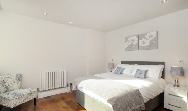 618 Bedroom3